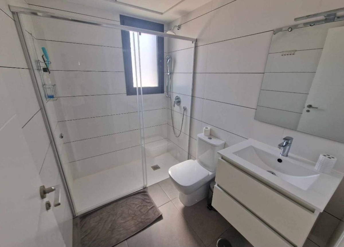 For sale - 2 Bedroom 2 Bathroom Apartment - Middle Floor Apartment in Orihuela - Villamartin  - Alicante