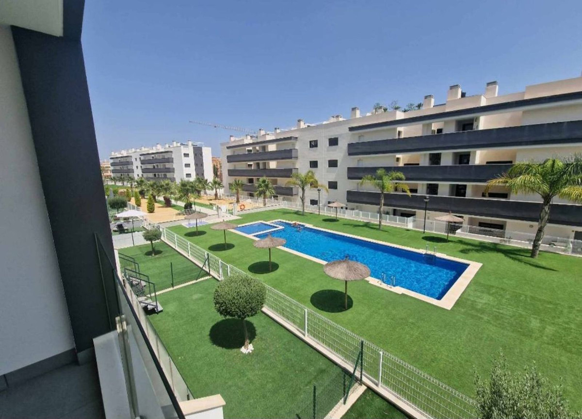 For sale - 2 Bedroom 2 Bathroom Apartment - Middle Floor Apartment in Orihuela - Villamartin  - Alicante