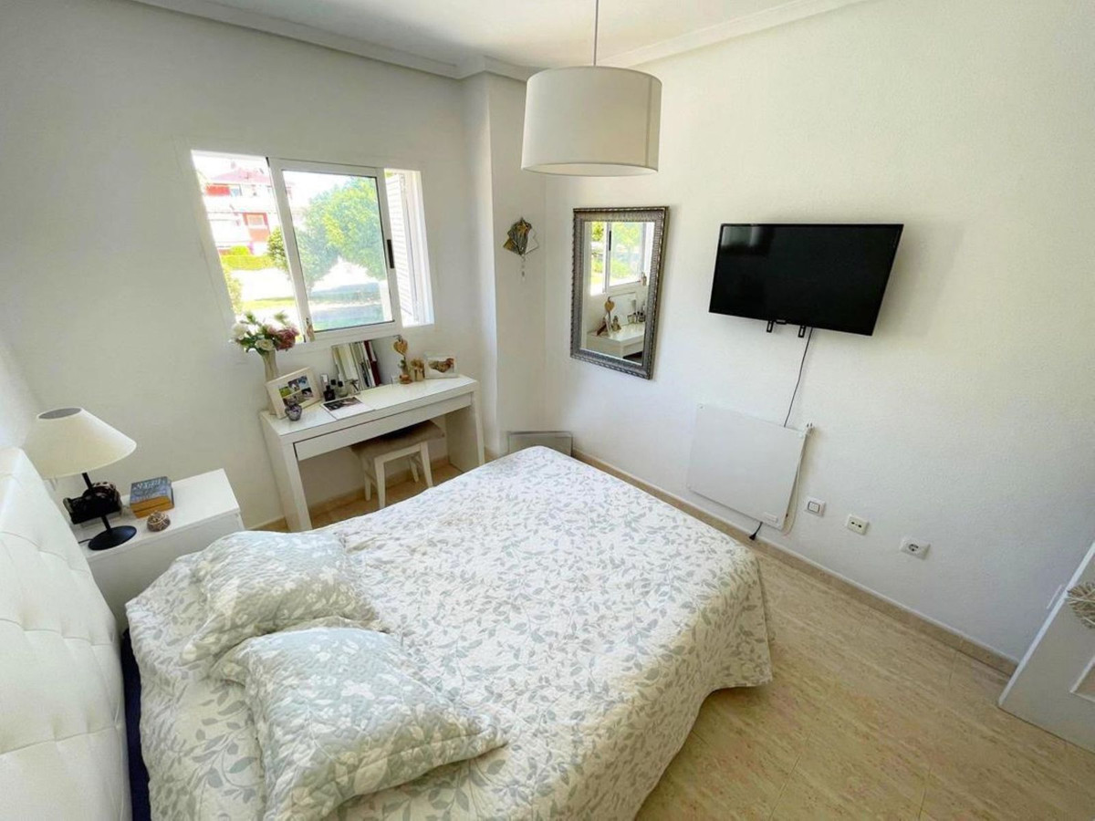 For sale - 1 Bedroom 1 Bathroom Apartment - Top Floor Apartment in Orihuela - Orihuela Costa  - Alicante