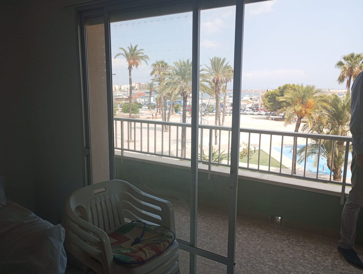 For sale - 3 Bedroom 2 Bathroom Apartment - Middle Floor Apartment in San Pedro del Pinatar - Lo Pagan  - Murcia