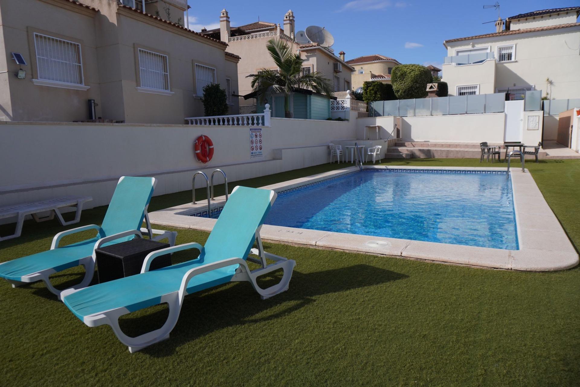For sale - 3 Bedroom 2 Bathroom Villa in San Miguel de Salinas - San Miguel De Salinas  - Alicante