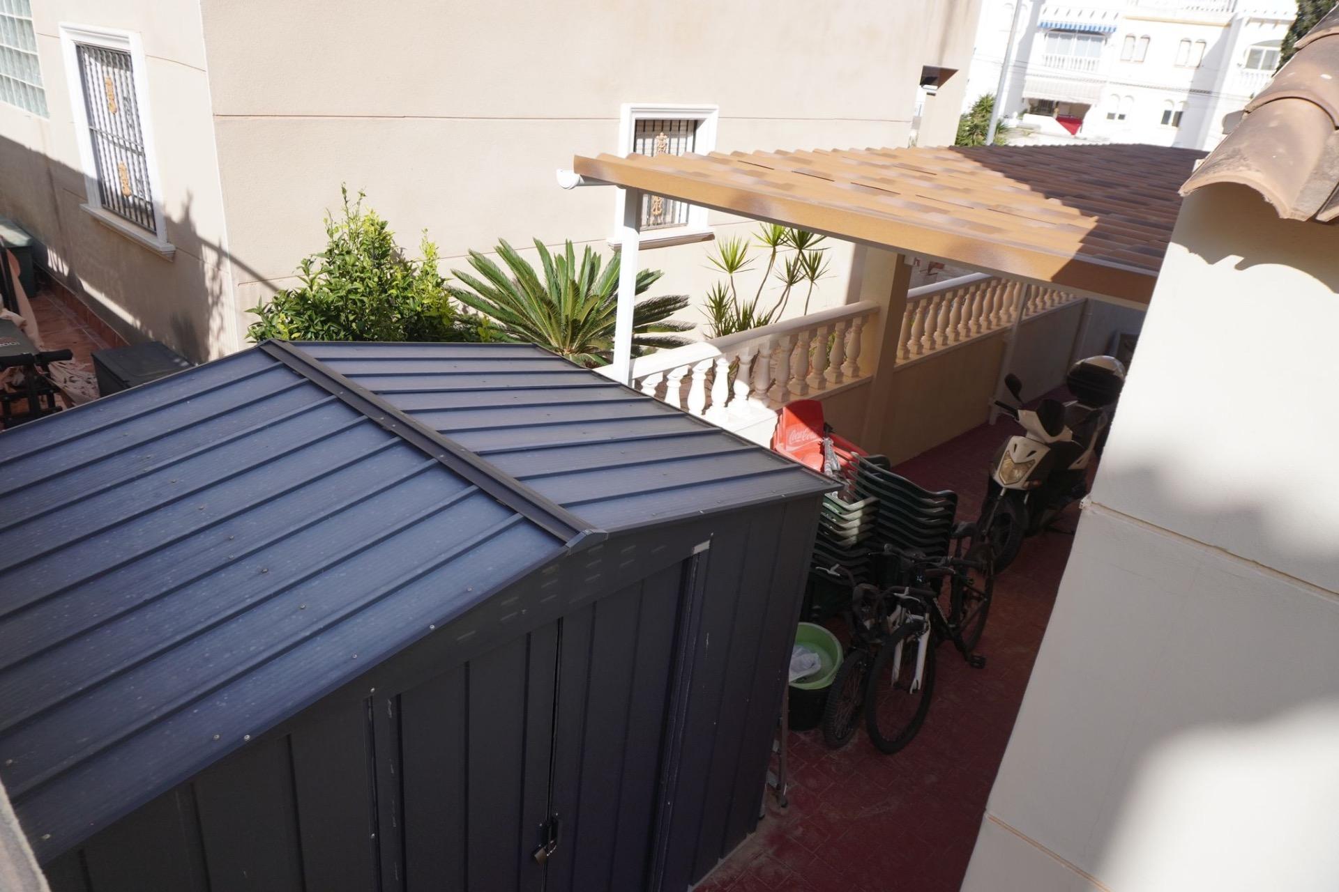 For sale - 3 Bedroom 2 Bathroom Villa in San Miguel de Salinas - San Miguel De Salinas  - Alicante