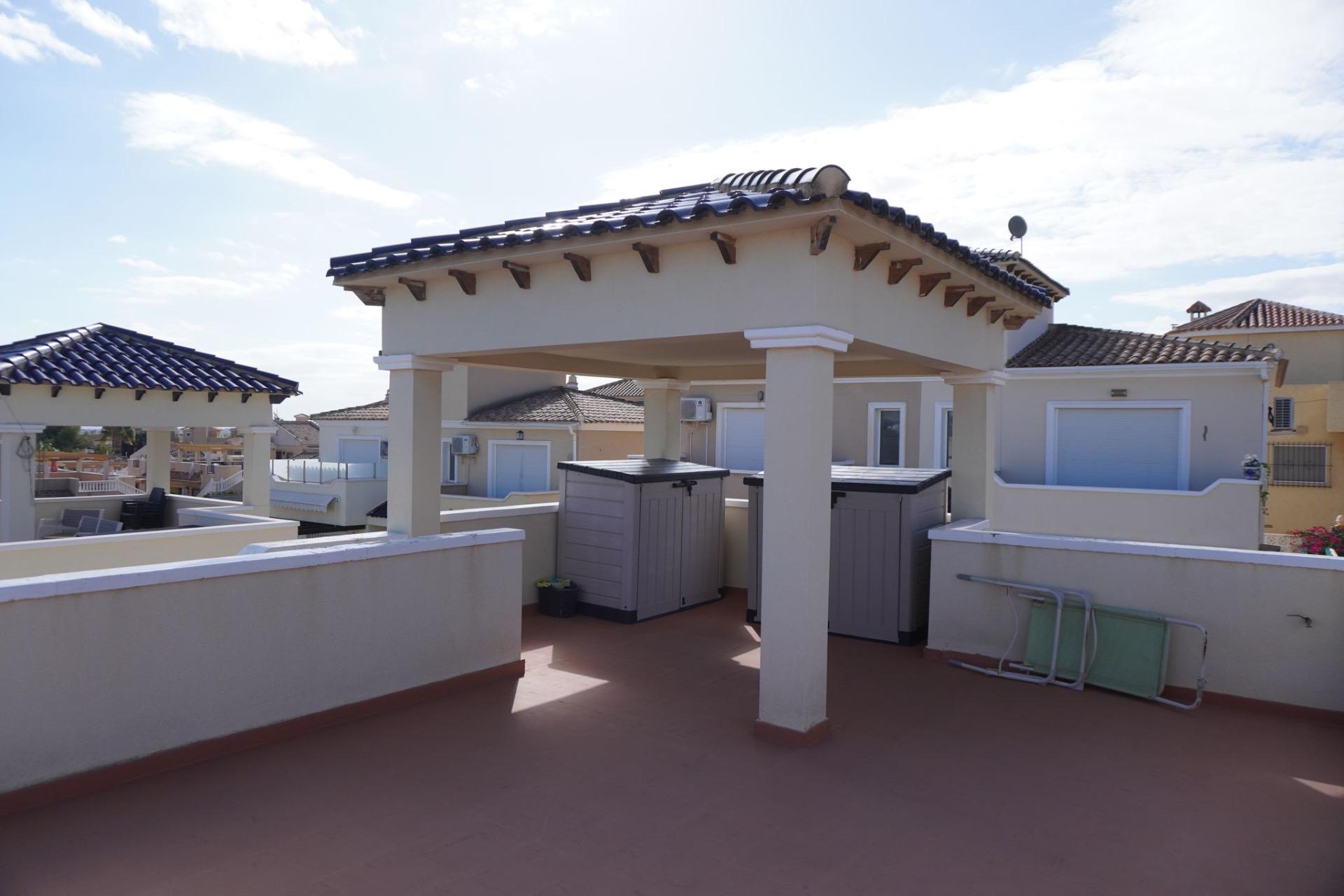 For sale - 3 Bedroom 2 Bathroom Villa in San Miguel de Salinas - San Miguel De Salinas  - Alicante