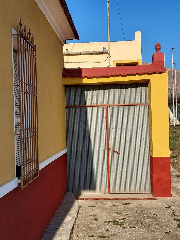 For sale - 4 Bedroom 1 Bathroom Country House in Orihuela - Desamparados  - Alicante