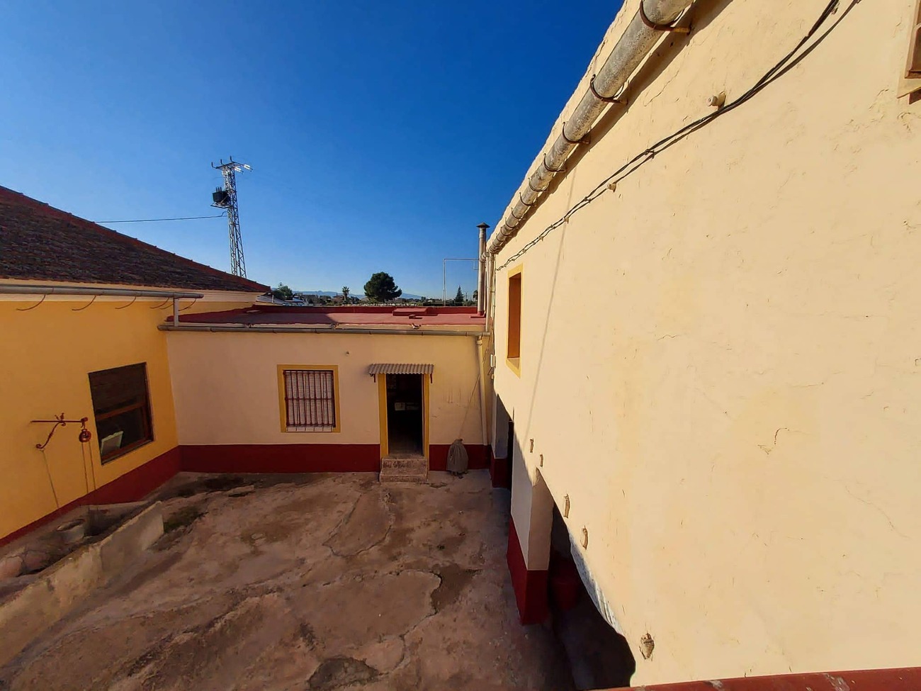 For sale - 4 Bedroom 1 Bathroom Country House in Orihuela - Desamparados  - Alicante