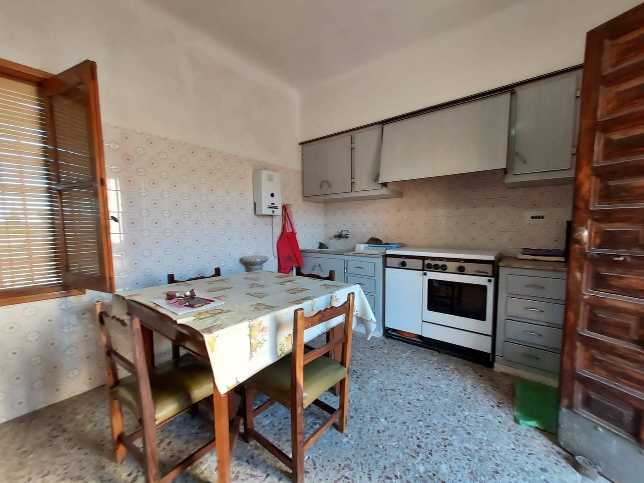 For sale - 4 Bedroom 1 Bathroom Country House in Orihuela - Desamparados  - Alicante