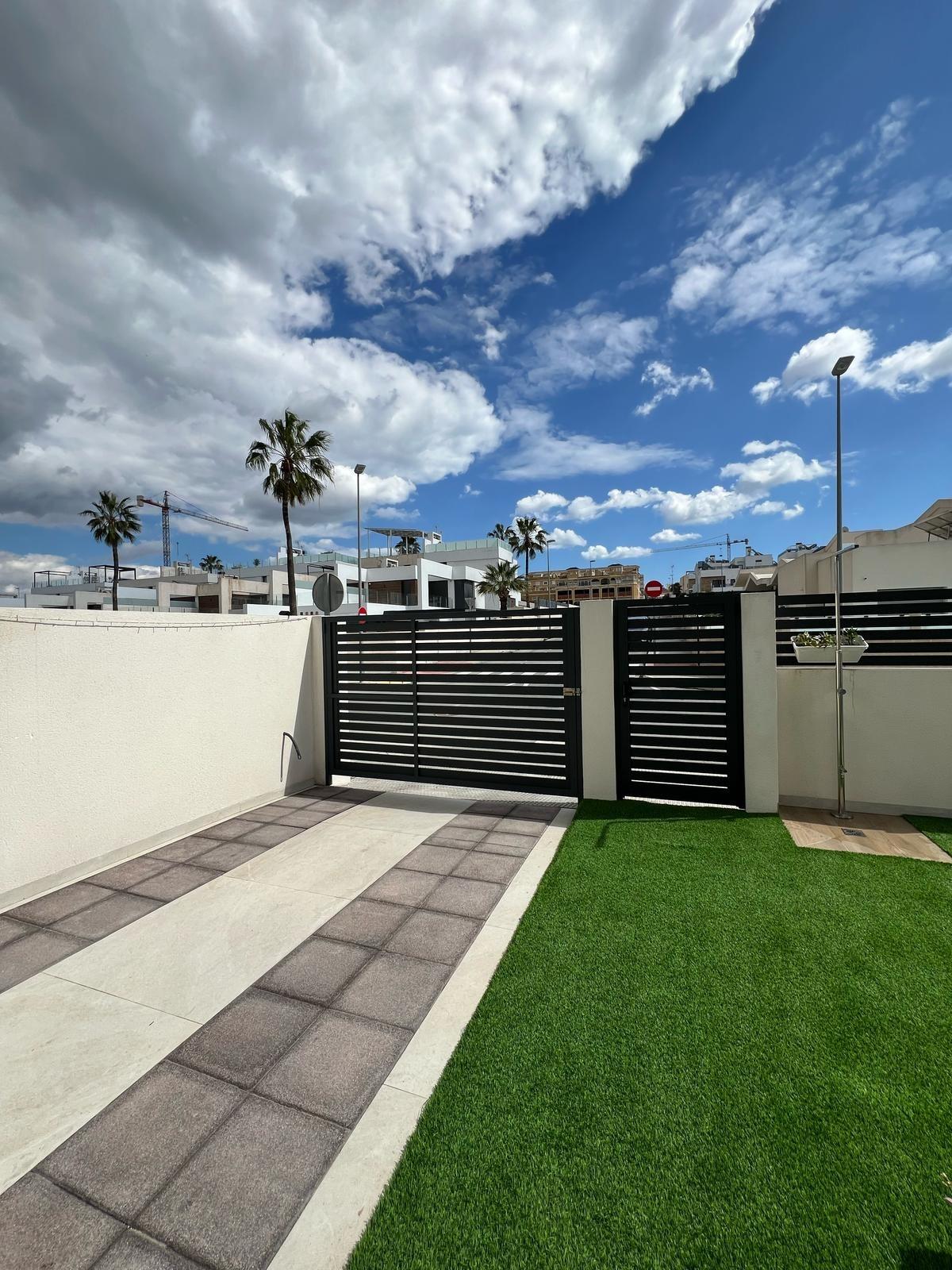 For sale - 2 Bedroom 2 Bathroom Villa in Benijofar - Benijófar  - Alicante