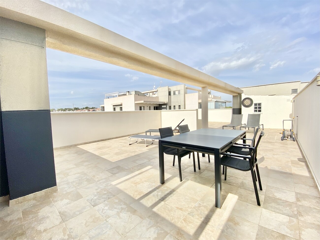 For sale - 4 Bedroom 3 Bathroom Penthouse Penthouse in Villamartin - Los Dolses  - Alicante