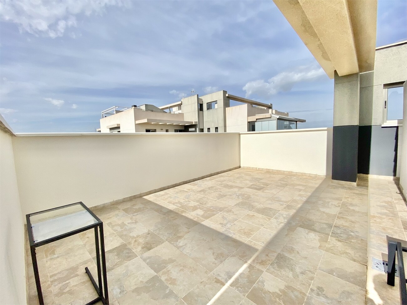 For sale - 4 Bedroom 3 Bathroom Penthouse Penthouse in Villamartin - Los Dolses  - Alicante