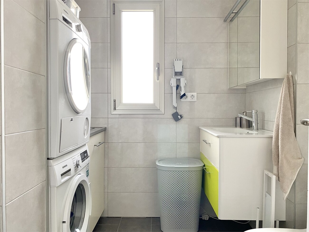 For sale - 4 Bedroom 3 Bathroom Penthouse Penthouse in Villamartin - Los Dolses  - Alicante