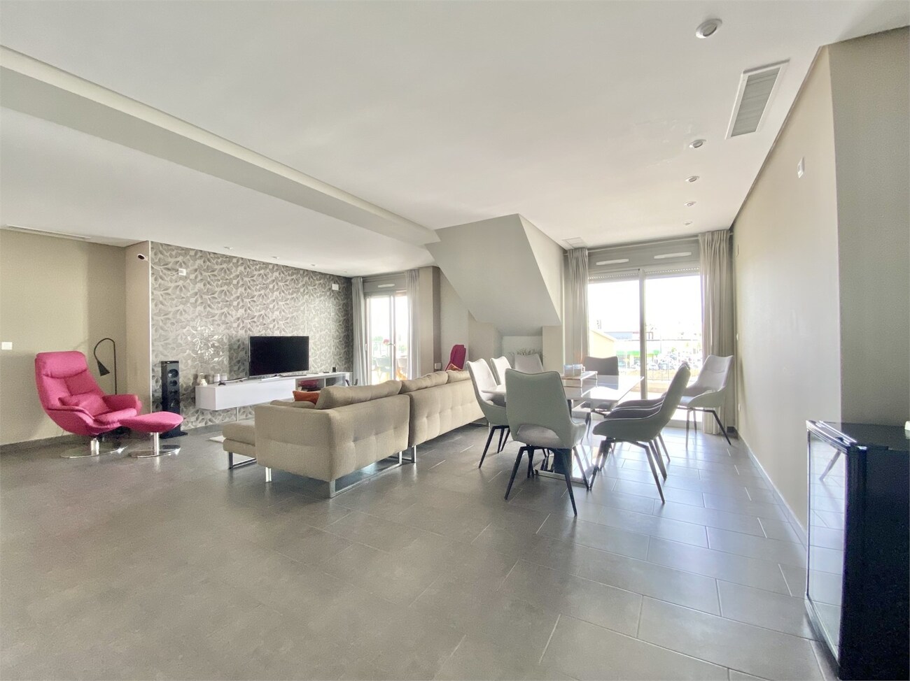 For sale - 4 Bedroom 3 Bathroom Penthouse Penthouse in Villamartin - Los Dolses  - Alicante