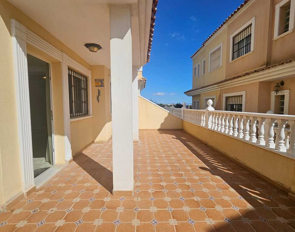 3 Bedroom 2 Bathroom Villa in Guardamar del Segura