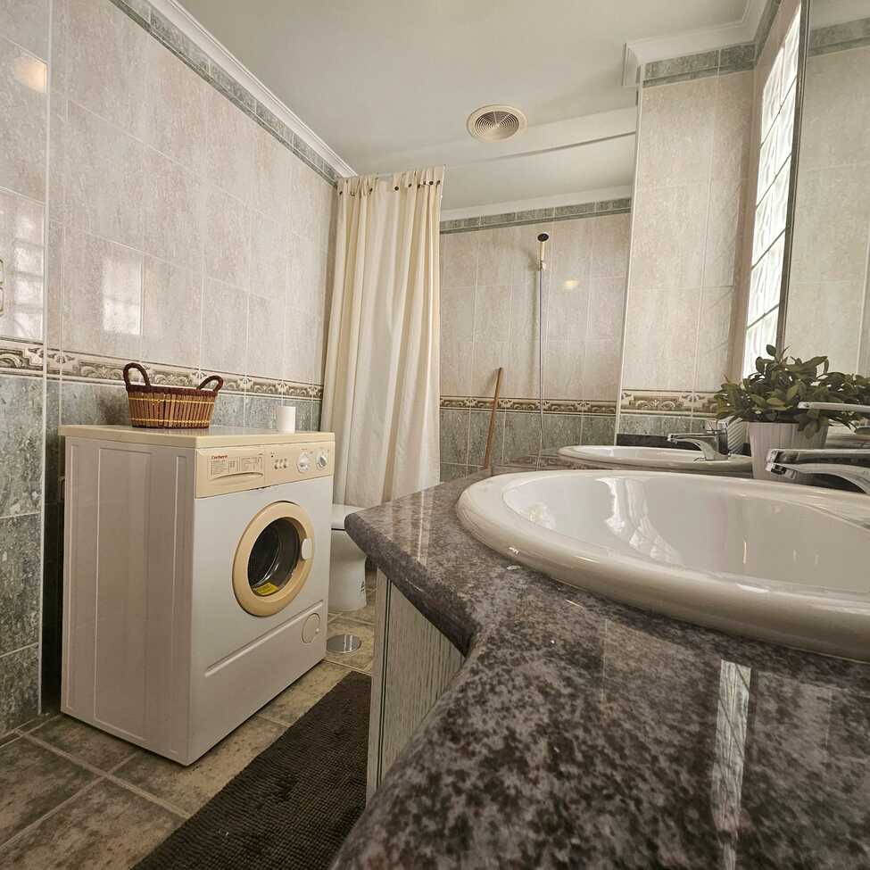 For sale - 3 Bedroom 2 Bathroom Villa in Guardamar del Segura - Campomar  - Alicante