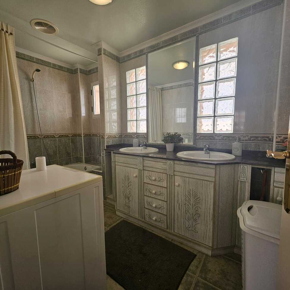 For sale - 3 Bedroom 2 Bathroom Villa in Guardamar del Segura - Campomar  - Alicante