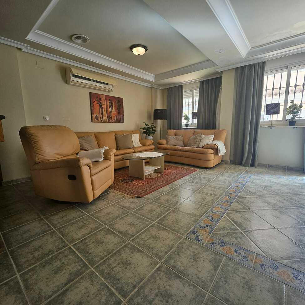 For sale - 3 Bedroom 2 Bathroom Villa in Guardamar del Segura - Campomar  - Alicante