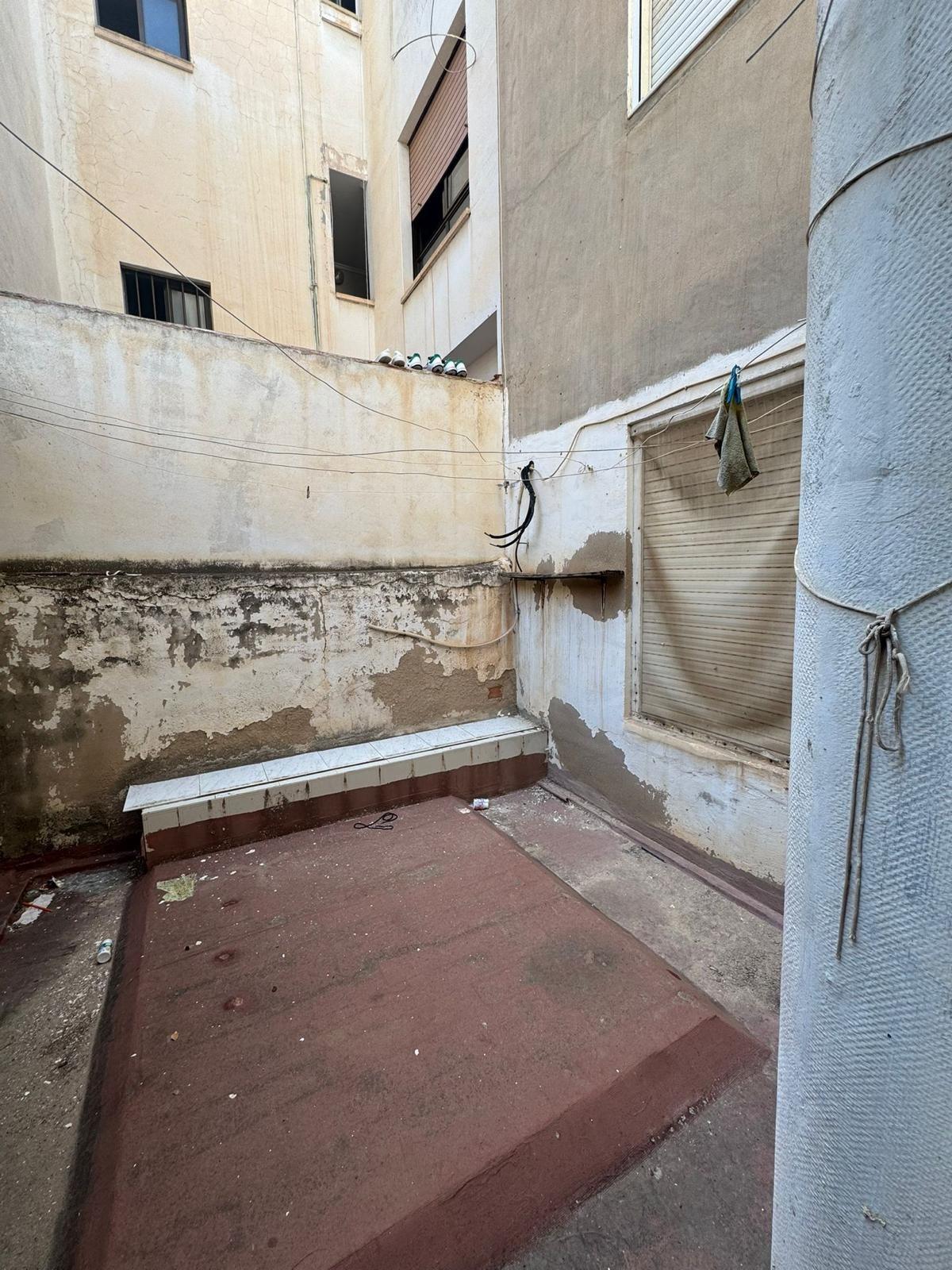 For sale - 5 Bedroom 3 Bathroom Apartment in Guardamar del Segura - Guardamar  - Alicante