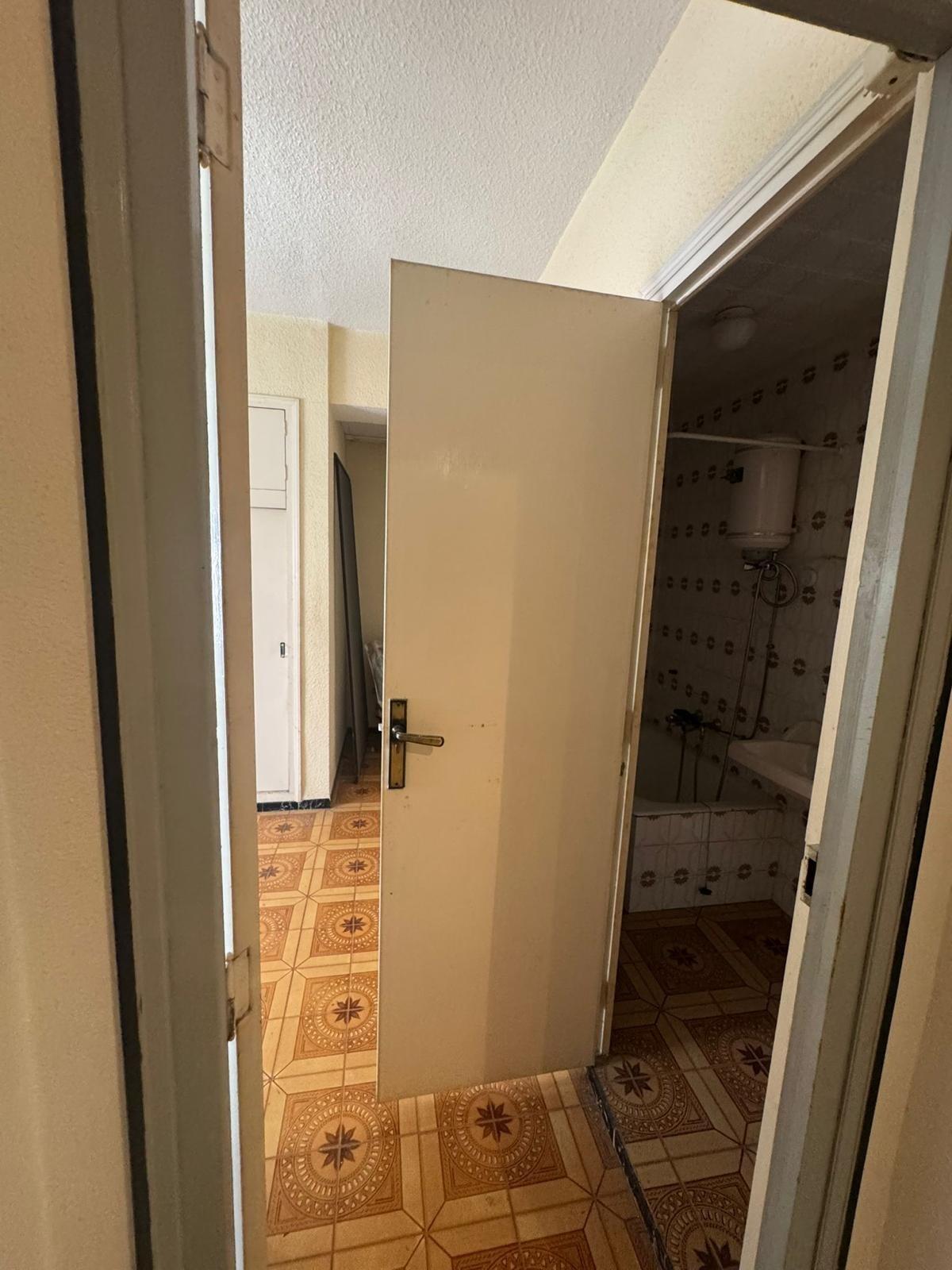 For sale - 5 Bedroom 3 Bathroom Apartment in Guardamar del Segura - Guardamar  - Alicante