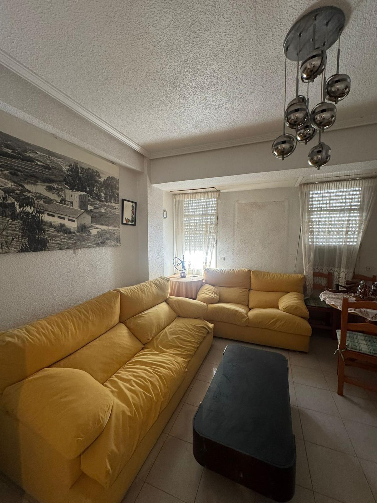 For sale - 5 Bedroom 3 Bathroom Apartment in Guardamar del Segura - Guardamar  - Alicante