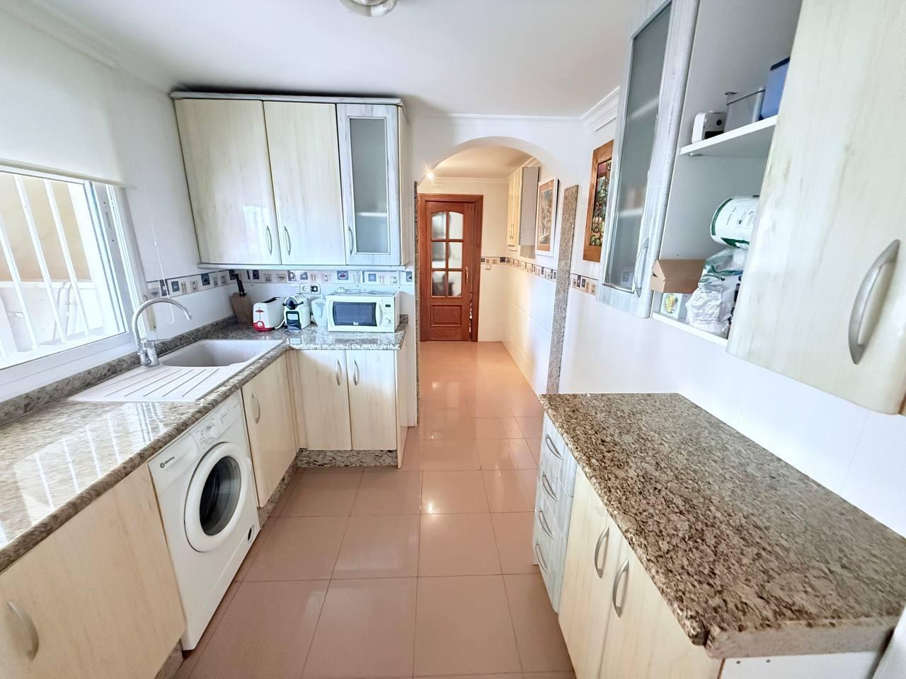 For sale - 4 Bedroom 3 Bathroom Apartment in Orihuela Costa - Lomas De Cabo Roig  - Alicante