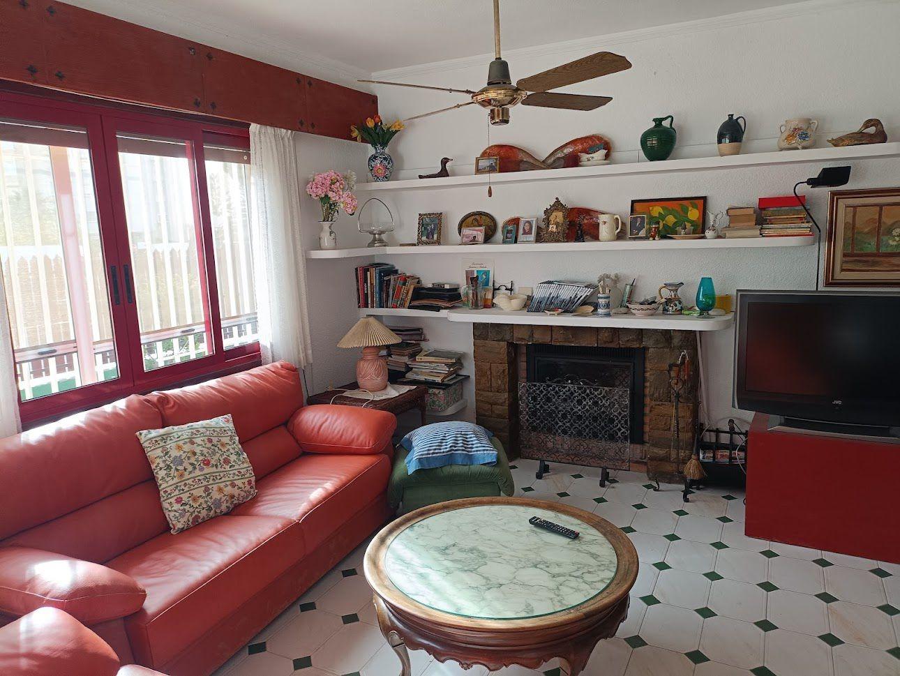 For sale - 4 Bedroom 3 Bathroom Villa in Orihuela Costa - Campoamor  - Alicante