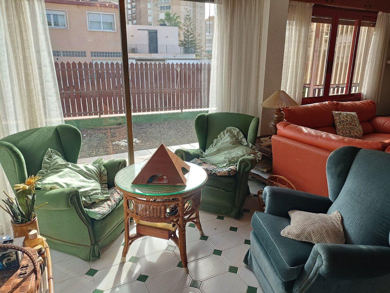 For sale - 4 Bedroom 3 Bathroom Villa in Orihuela Costa - Campoamor  - Alicante