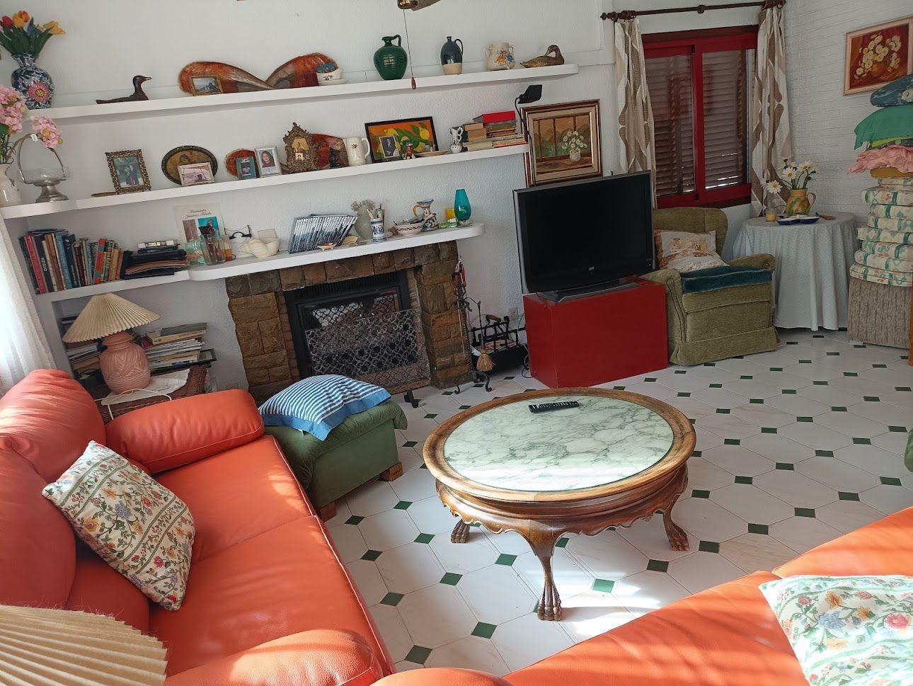 For sale - 4 Bedroom 3 Bathroom Villa in Orihuela Costa - Campoamor  - Alicante