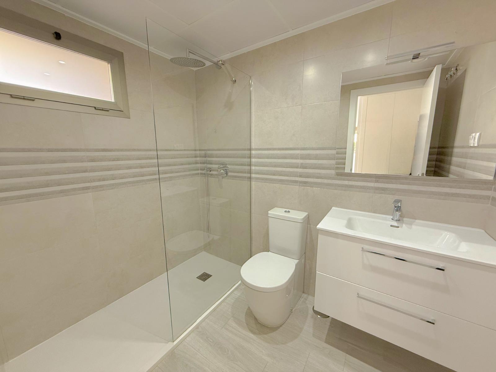 For sale - 3 Bedroom 2 Bathroom Apartment in Orihuela Costa - La Zenia  - Alicante