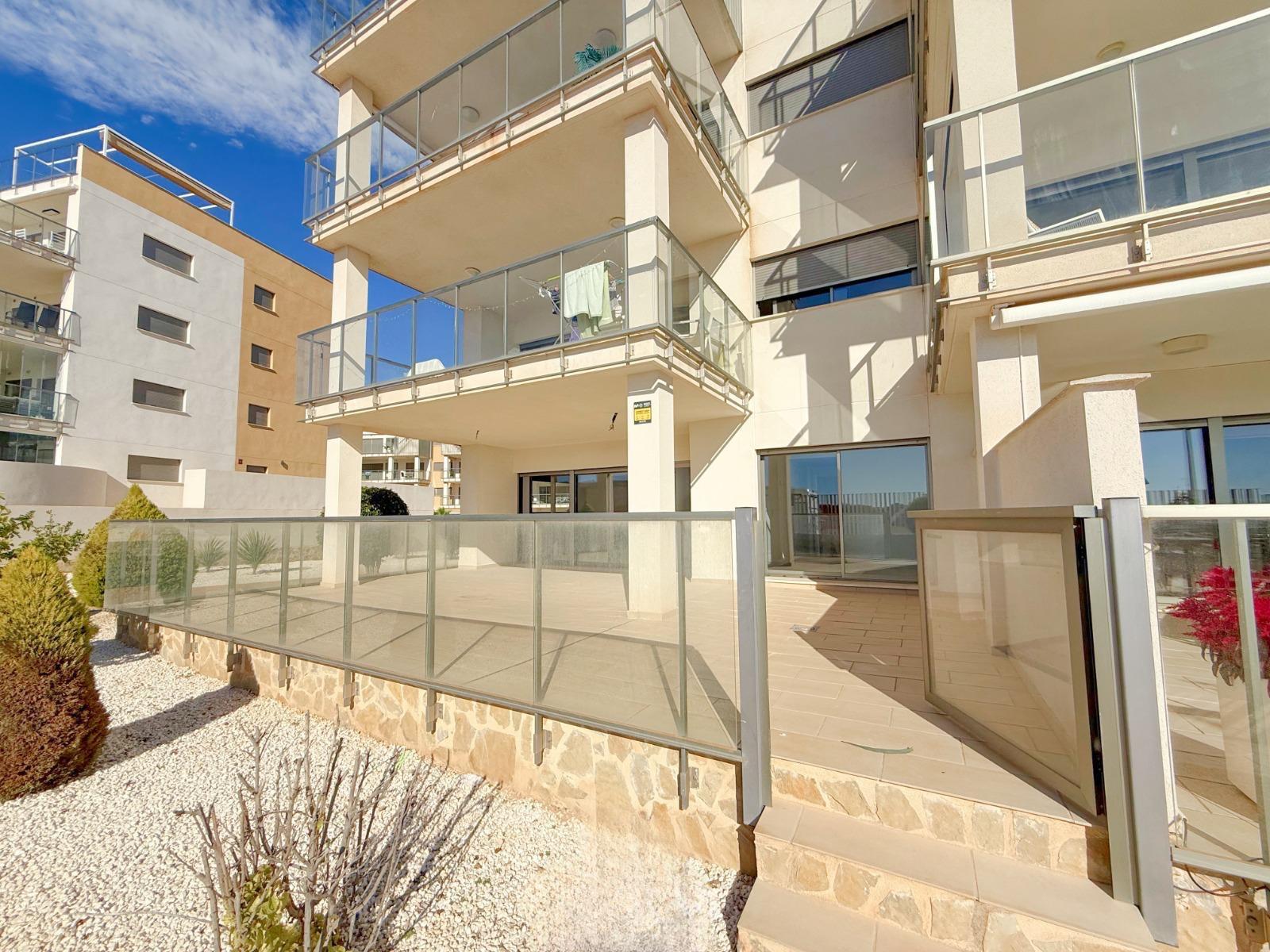 For sale - 3 Bedroom 2 Bathroom Apartment in Orihuela Costa - La Zenia  - Alicante