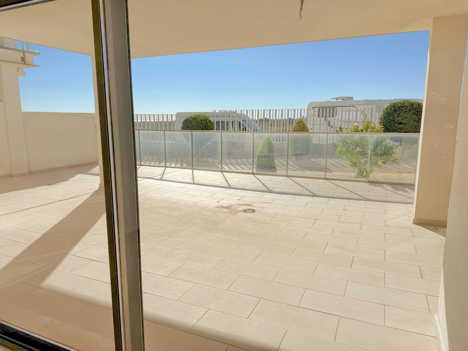 For sale - 3 Bedroom 2 Bathroom Apartment in Orihuela Costa - La Zenia  - Alicante