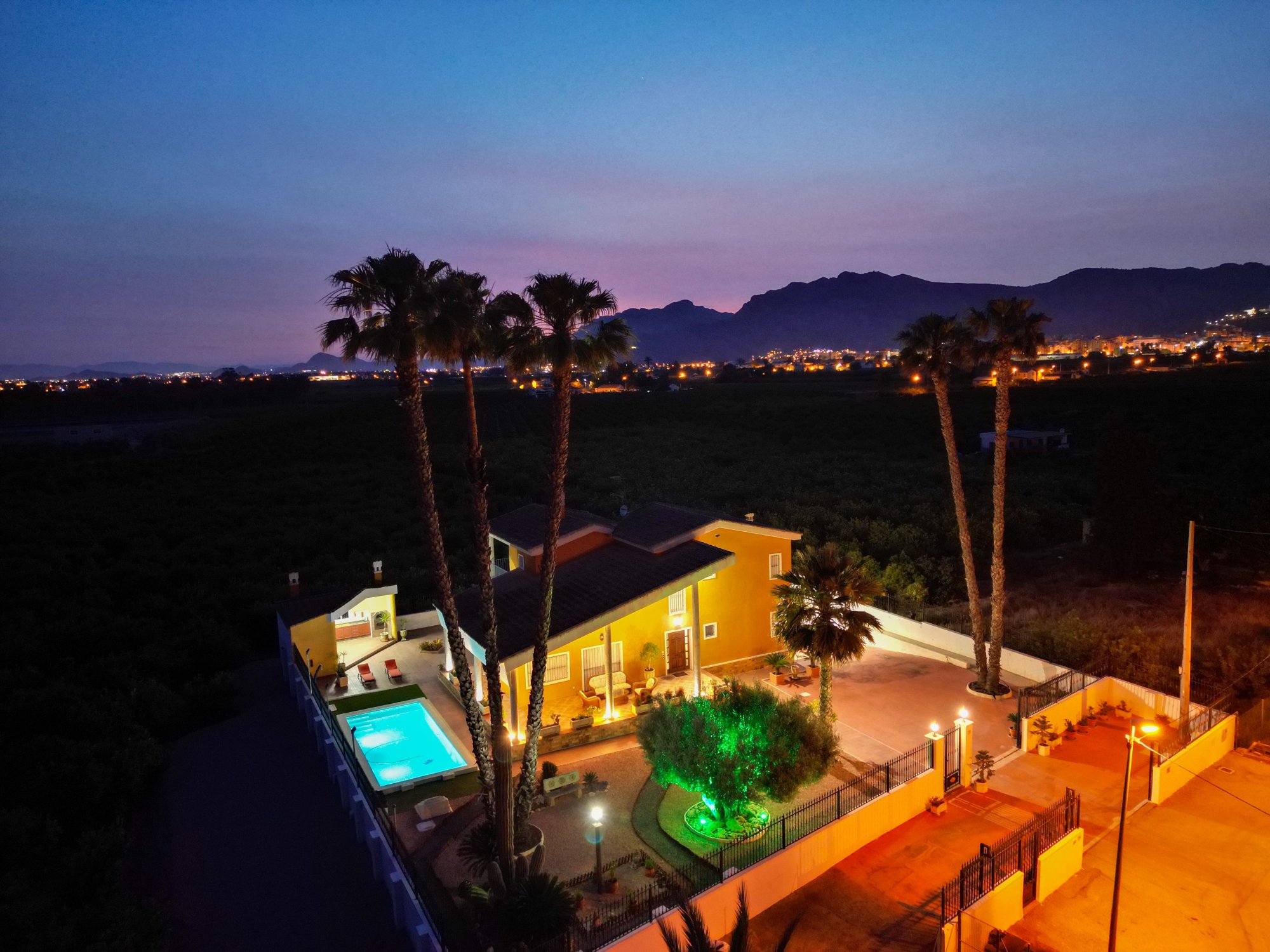For sale - 5 Bedroom 4 Bathroom Finca in Orihuela - Inland  - Alicante