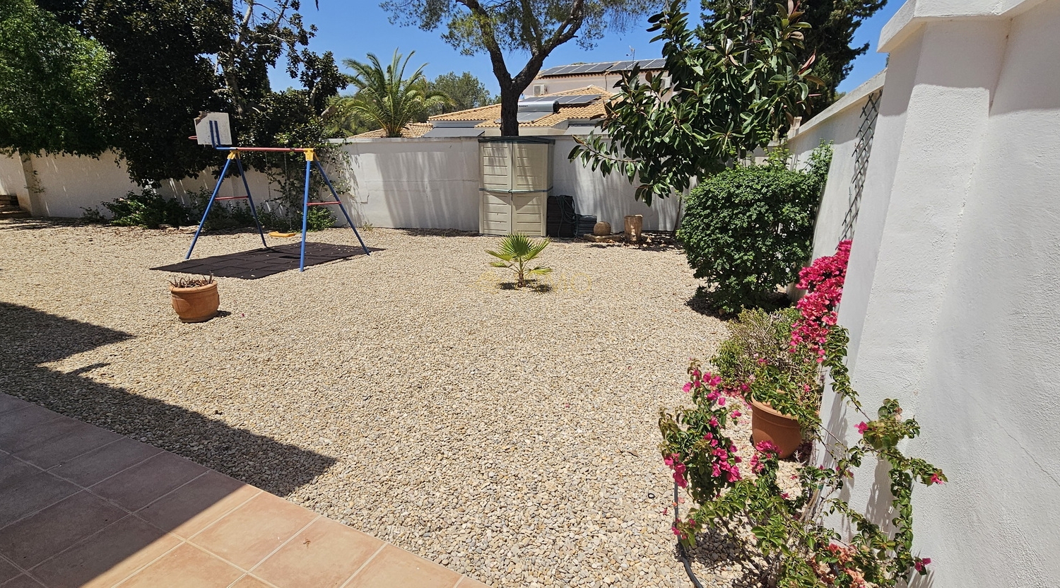 For sale - 5 Bedroom 4 Bathroom Villa in Pinar de Campoverde - Inland  - Alicante