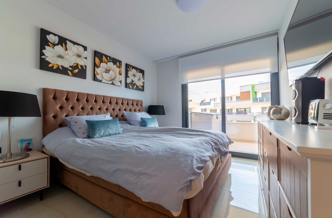 For sale - 3 Bedroom 2 Bathroom Apartment in Playa Flamenca - Costa Blanca  - Alicante