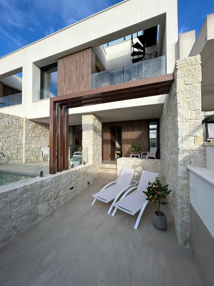 For sale - 3 Bedroom 3 Bathroom Town House in Dolores - Costa Blanca  - Alicante