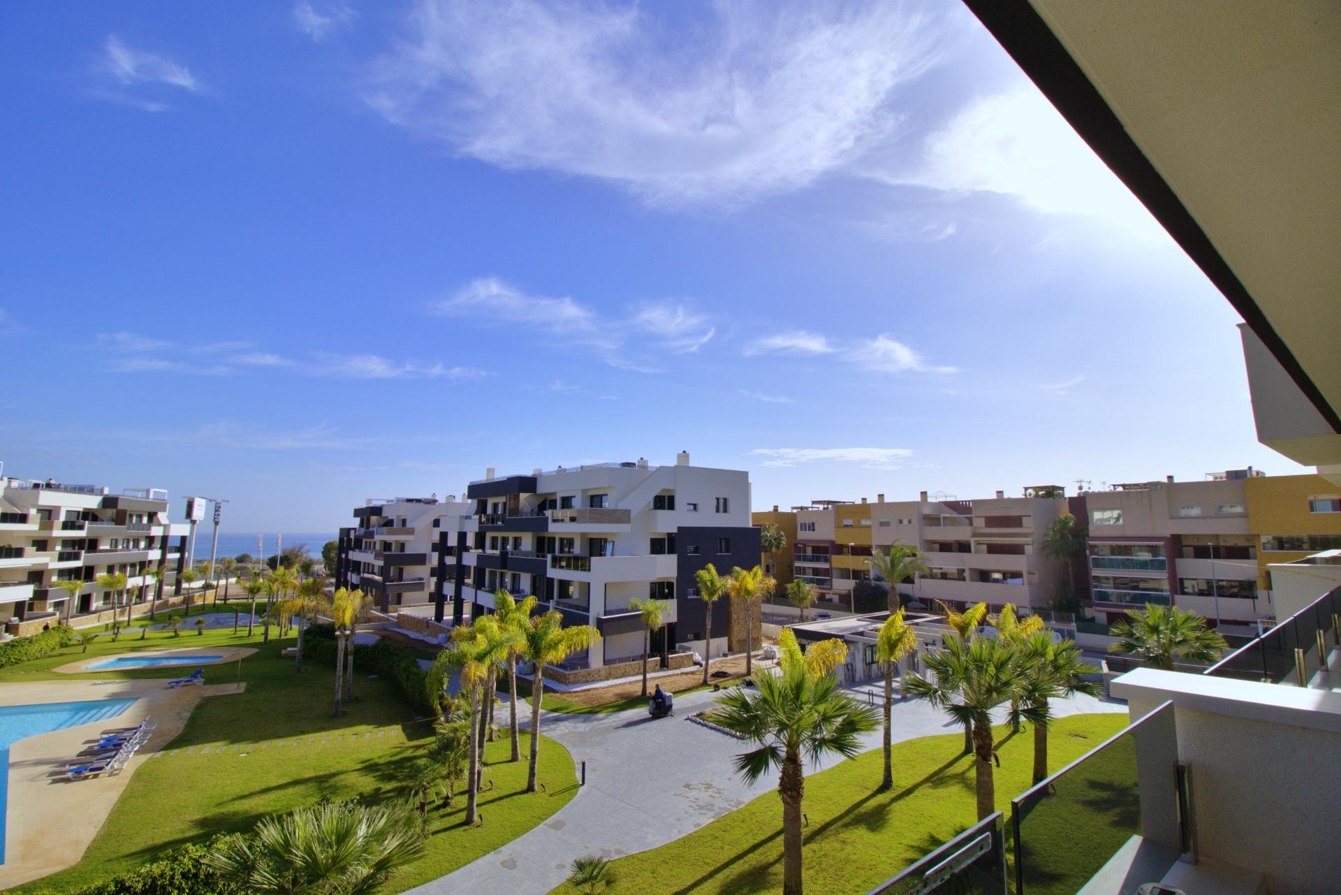 For sale - 2 Bedroom 2 Bathroom Apartment in Orihuela Costa - Punta Prima  - Alicante