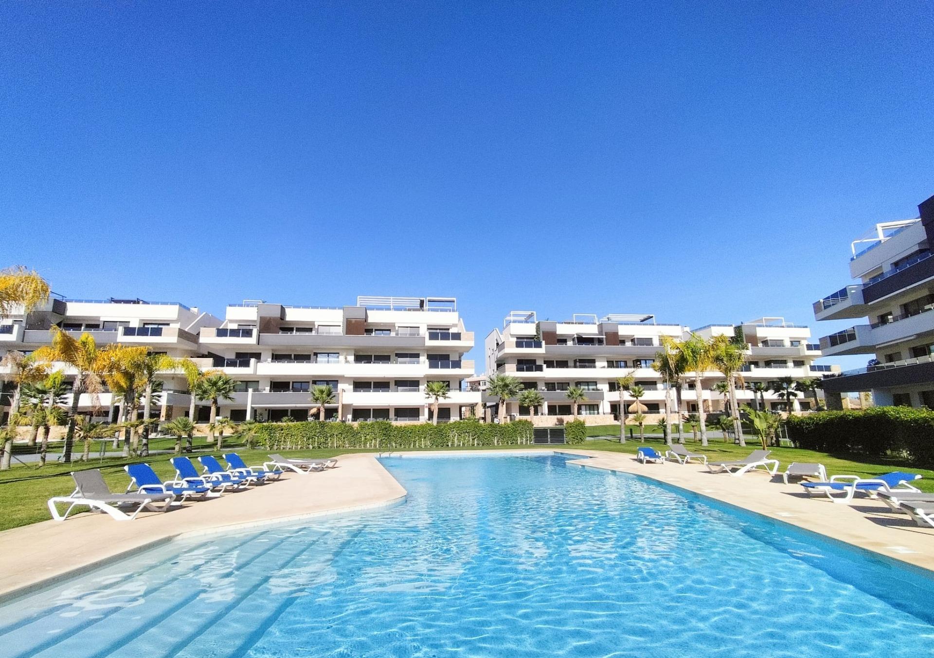 For sale - 2 Bedroom 2 Bathroom Apartment in Orihuela Costa - Punta Prima  - Alicante