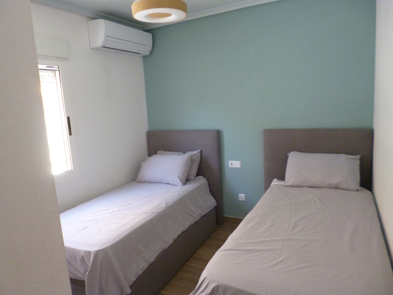 For sale - 4 Bedroom 2 Bathroom Villa in Pilar de La Horadada - Costa Blanca  - Alicante