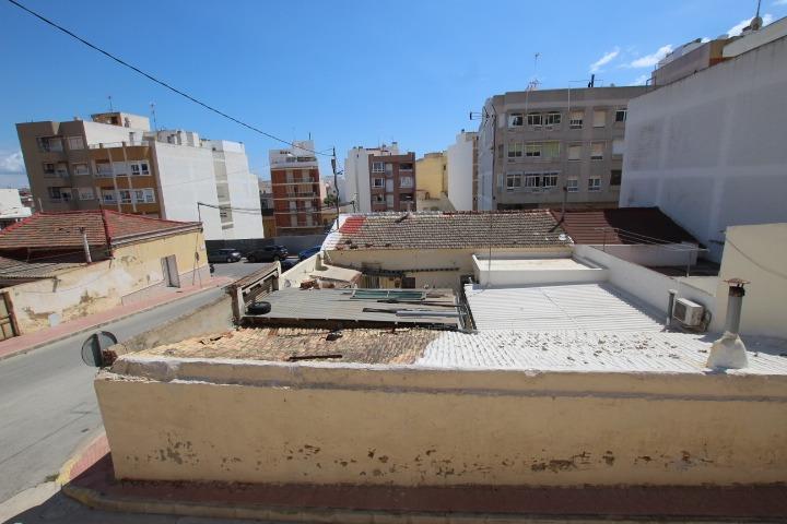 For sale - 3 Bedroom 2 Bathroom Town House in Guardamar del Segura - Centro  - Alicante