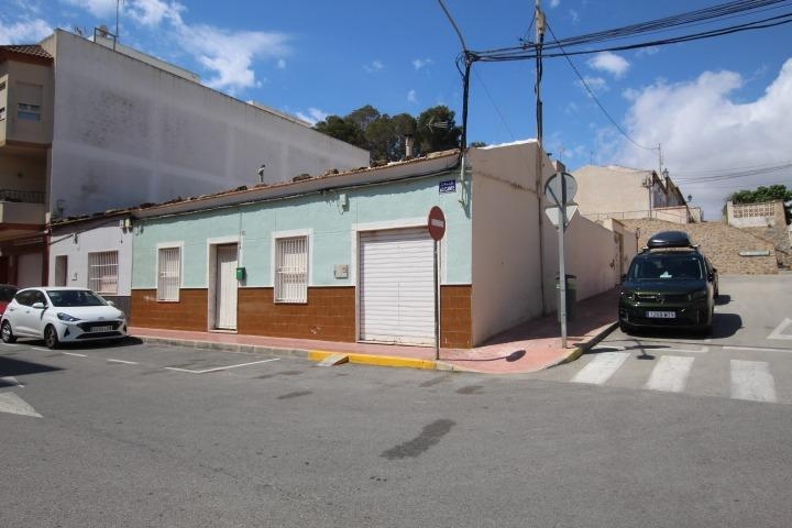 3 Bedroom 2 Bathroom Town House in Guardamar del Segura