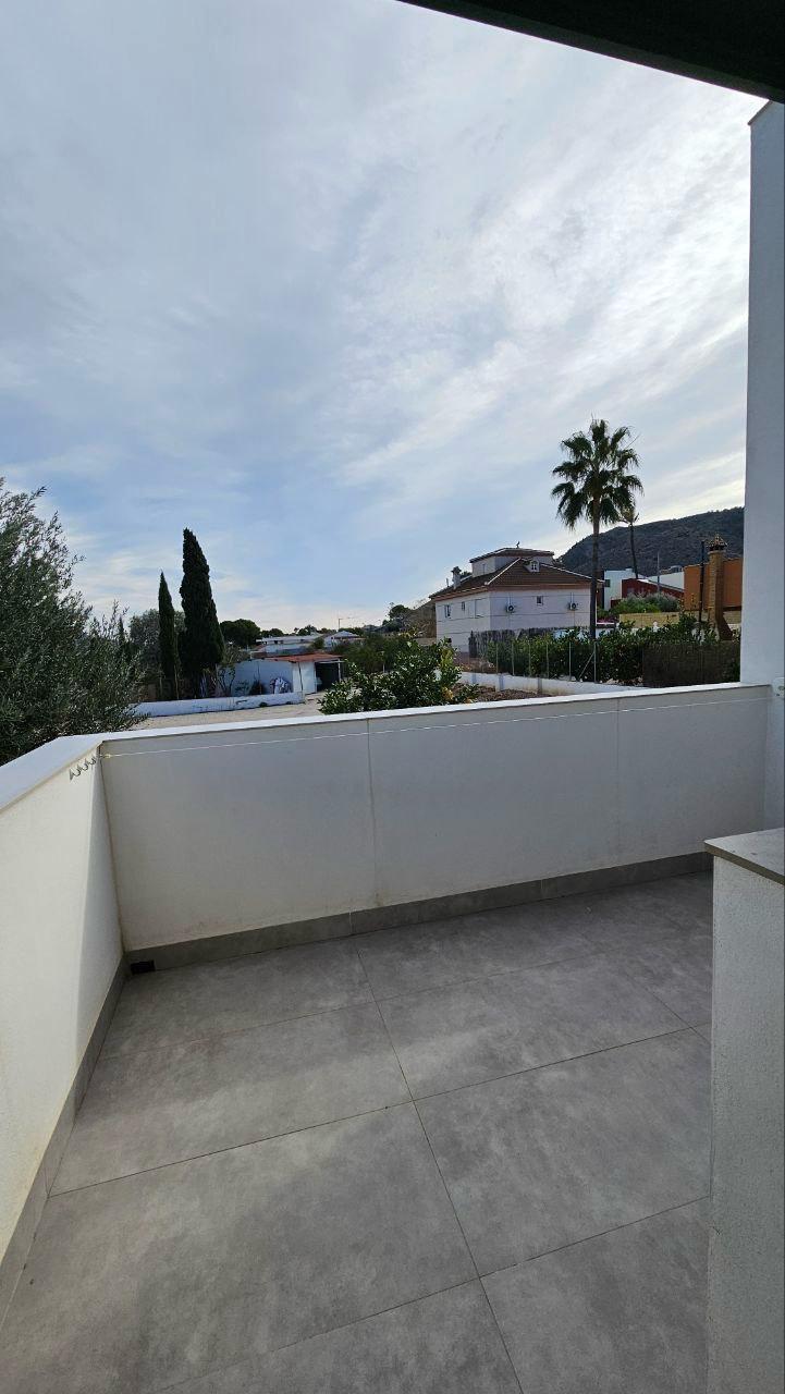 For sale - 4 Bedroom 3 Bathroom Villa in Orihuela - Urb. Montepinar  - Alicante