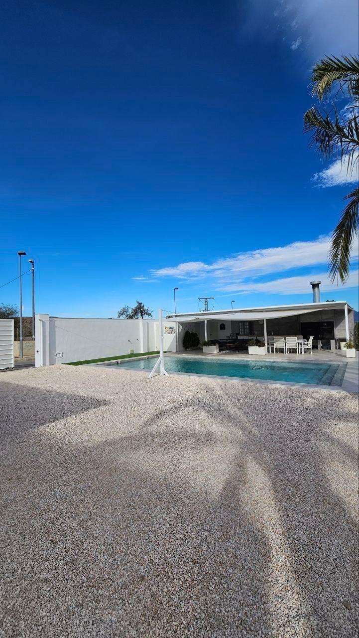 For sale - 4 Bedroom 3 Bathroom Villa in Orihuela - Urb. Montepinar  - Alicante
