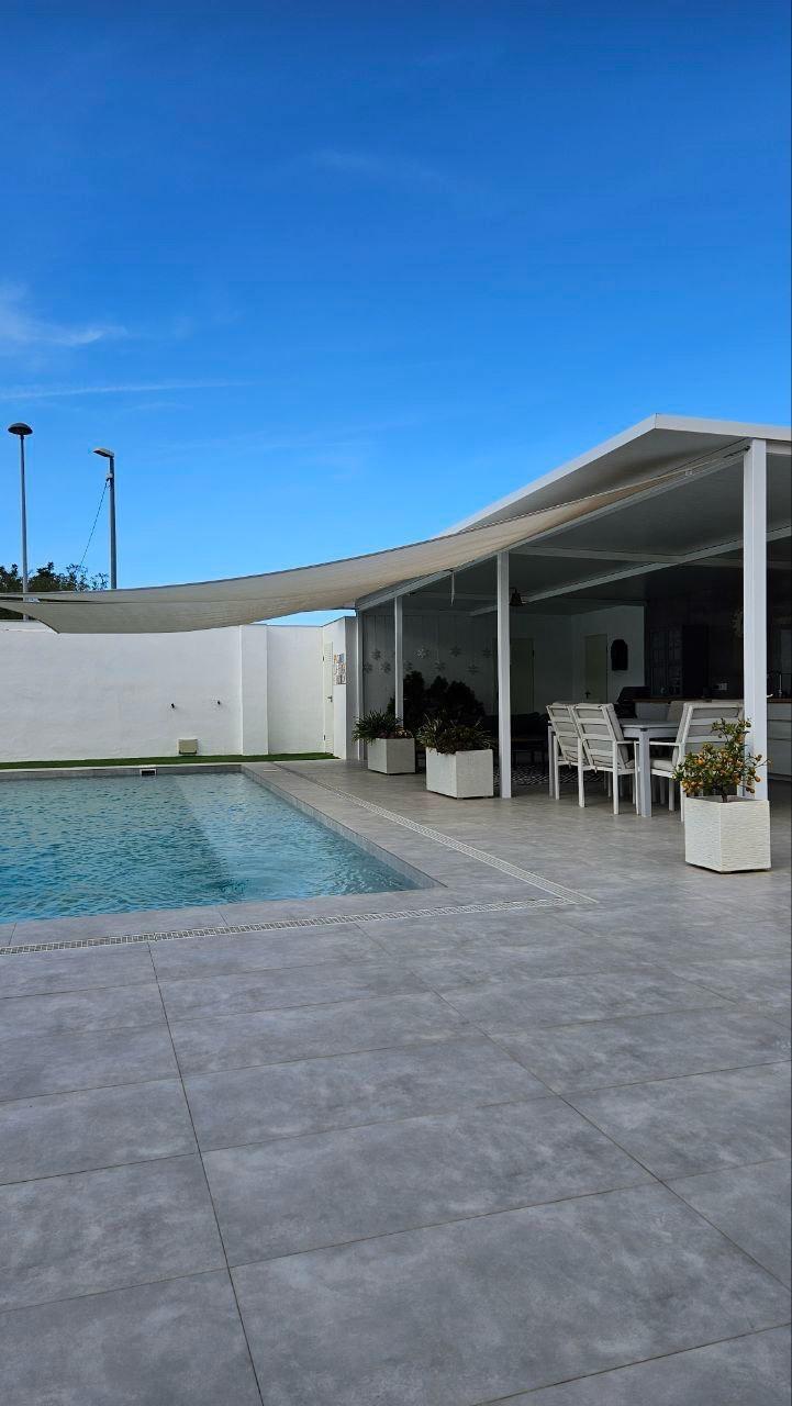 For sale - 4 Bedroom 3 Bathroom Villa in Orihuela - Urb. Montepinar  - Alicante