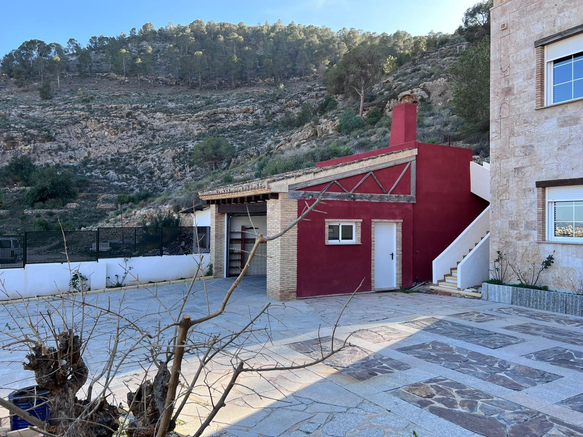 For sale - 4 Bedroom 3 Bathroom Villa in Orihuela - Raiguero De Bonanza  - Alicante