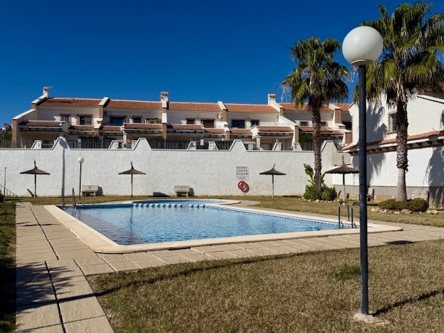 3 Bedroom 3 Bathroom Town House in San Miguel de Salinas