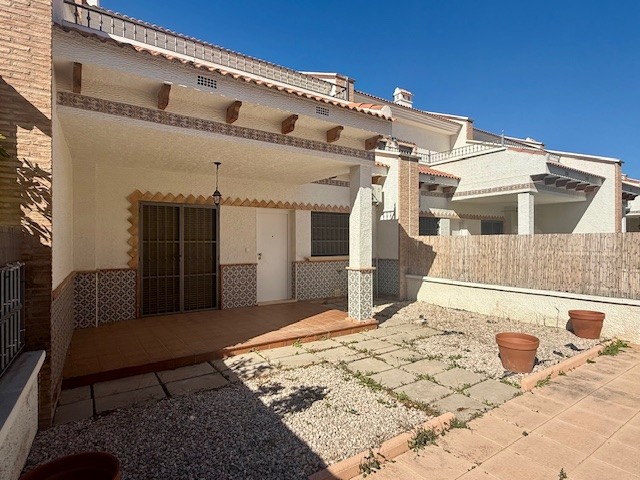 For sale - 3 Bedroom 3 Bathroom Town House in San Miguel de Salinas - Inland  - Alicante