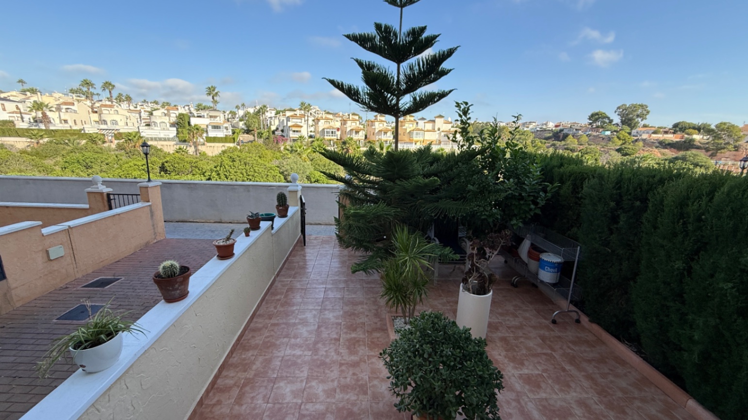 For sale - 2 Bedroom 1 Bathroom Apartment in Orihuela - Inland  - Alicante