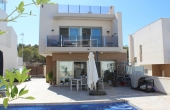 27-70-256-11-605/76903, 3 Bedroom 3 Bathroom Villa in San Miguel de Salinas