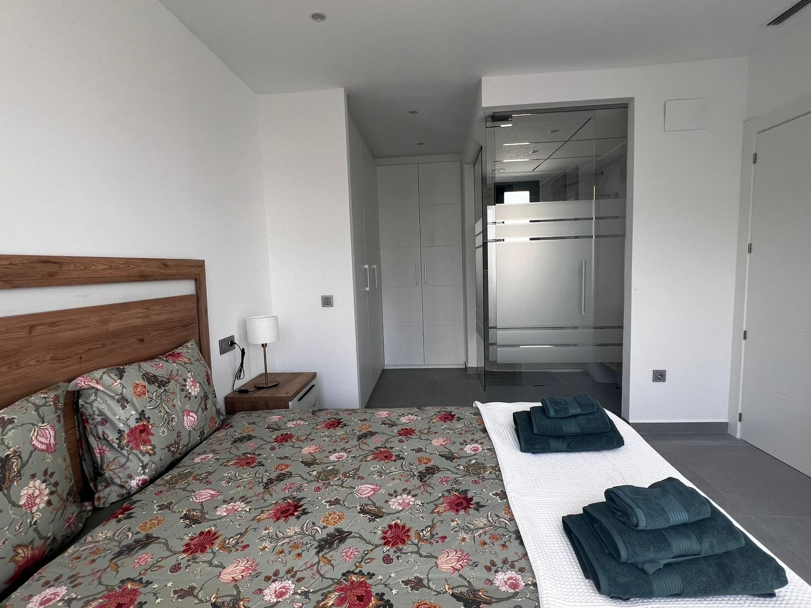 For sale - 5 Bedroom 4 Bathroom Villa in Algorfa - Inland  - Alicante