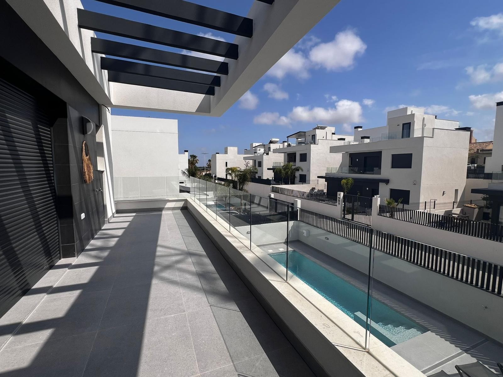 For sale - 5 Bedroom 4 Bathroom Villa in Algorfa - Inland  - Alicante