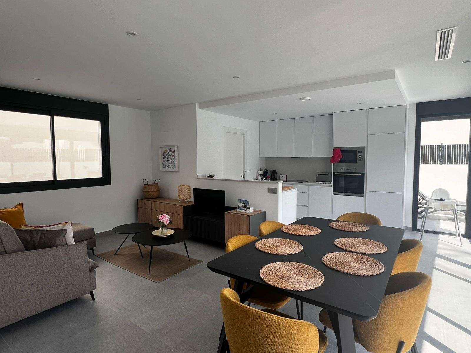 For sale - 5 Bedroom 4 Bathroom Villa in Algorfa - Inland  - Alicante