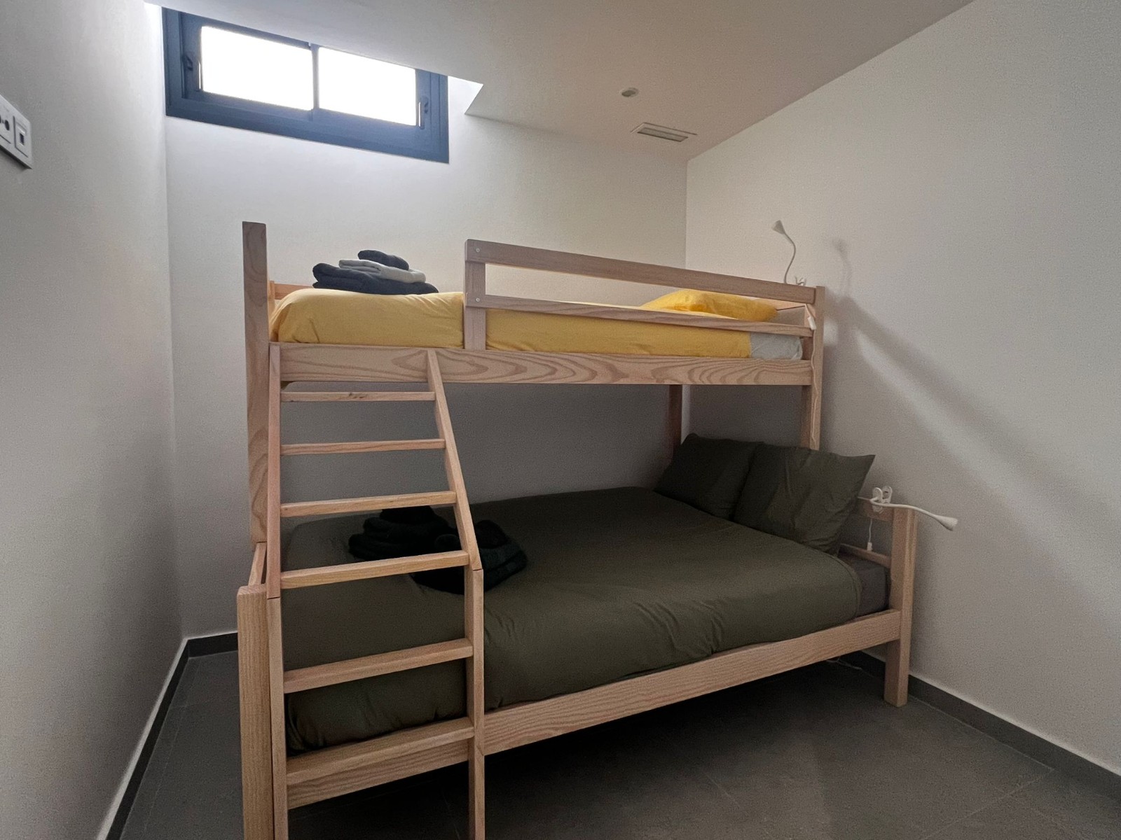 For sale - 5 Bedroom 4 Bathroom Villa in Algorfa - Inland  - Alicante